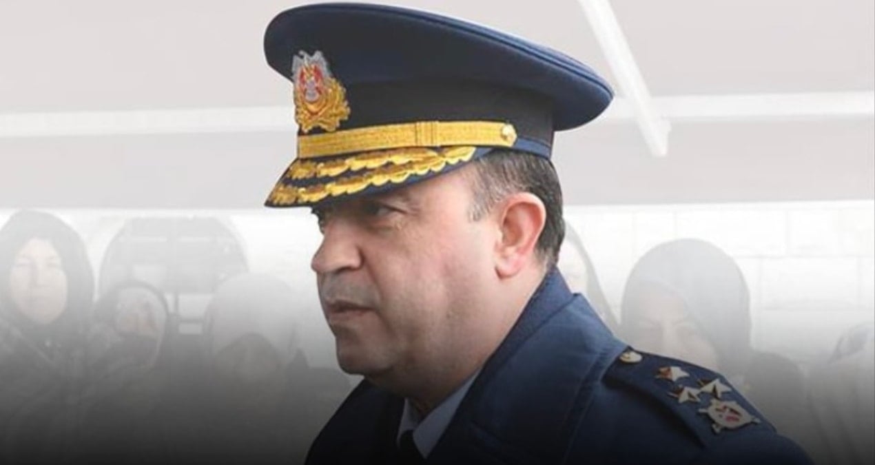 FETÖ’nün rehin aldığı komutan emekli edildi